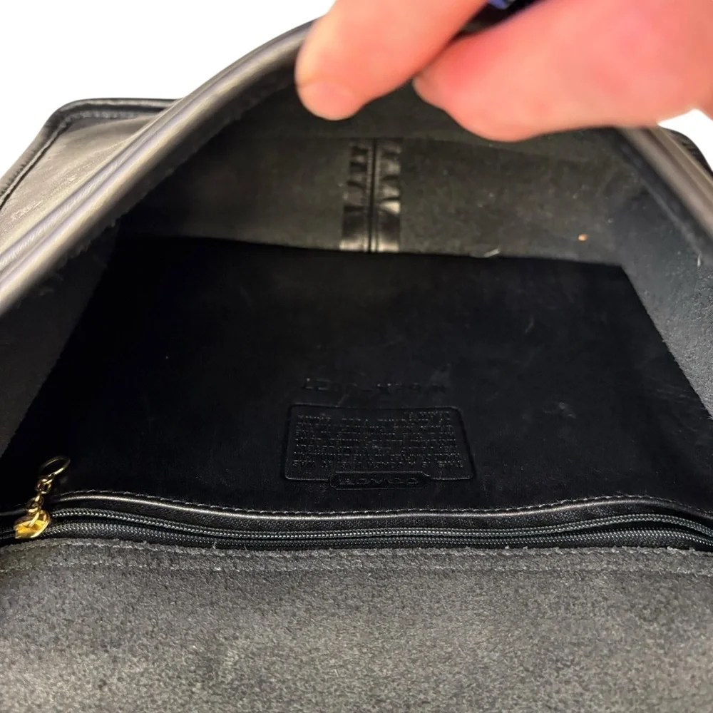 Coach vintage black leather 9927 Dominican Republic Willis bag